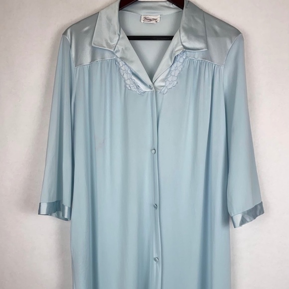 Vintage Vanity Fair Button Up Lightweight Light Blue Midi Robe, size Medium - Picture 1 of 4